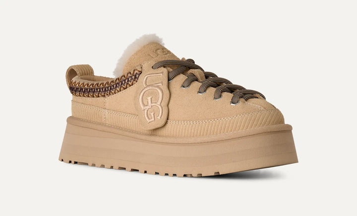 UGG Heritage Lace-Up Slipper