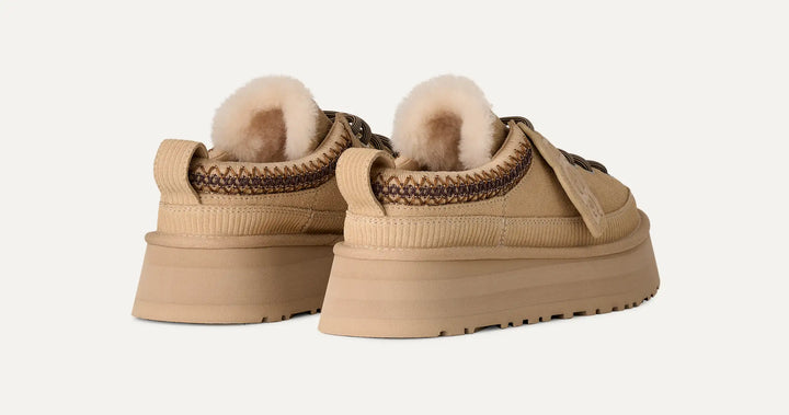 UGG Heritage Lace-Up Slipper