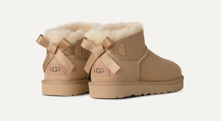 UGG Ultra Mini Bailey Bow Boot