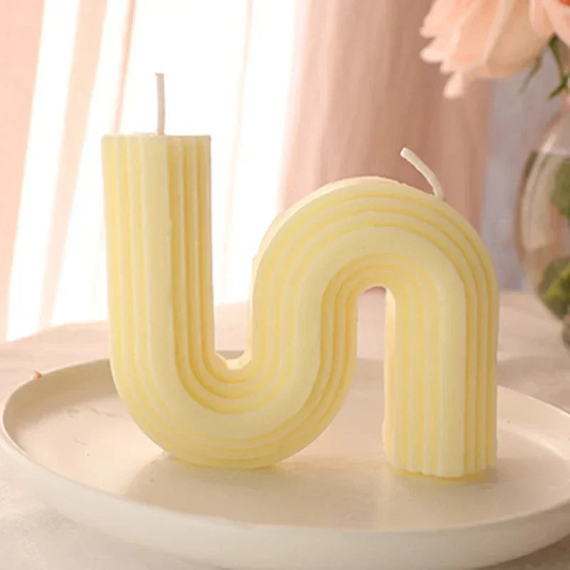 Geometric Candles S Shape Design