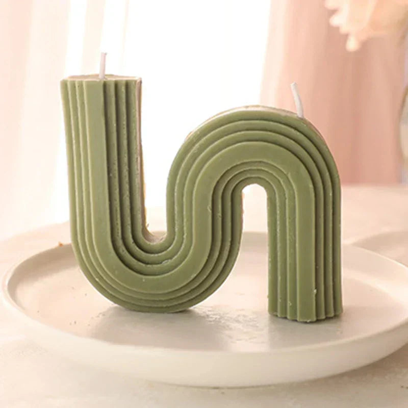 Geometric Candles S Shape Design