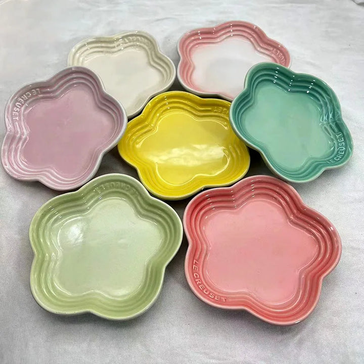 Le Creuset Flower Dish