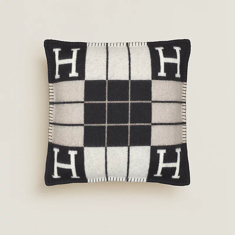 Hermes Avalon Blanket