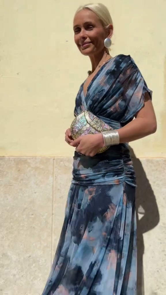 Luna - Elegant Blue Dress
