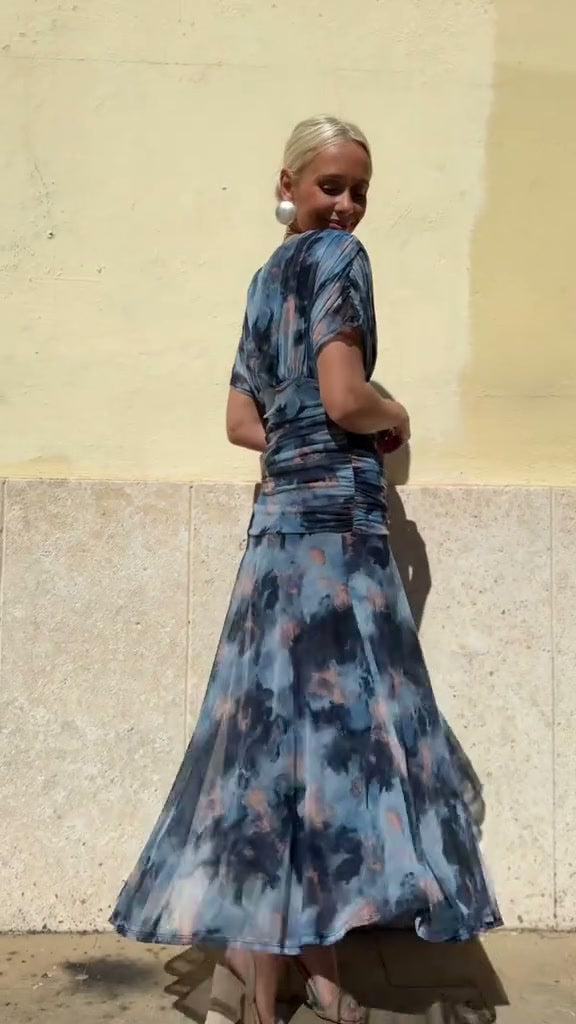 Luna - Elegant Blue Dress